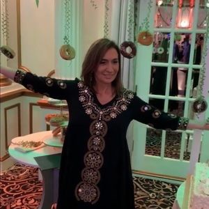 Meet your Posher, Nella